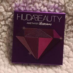 Huda Beauty Amethyst Obsessions Palette